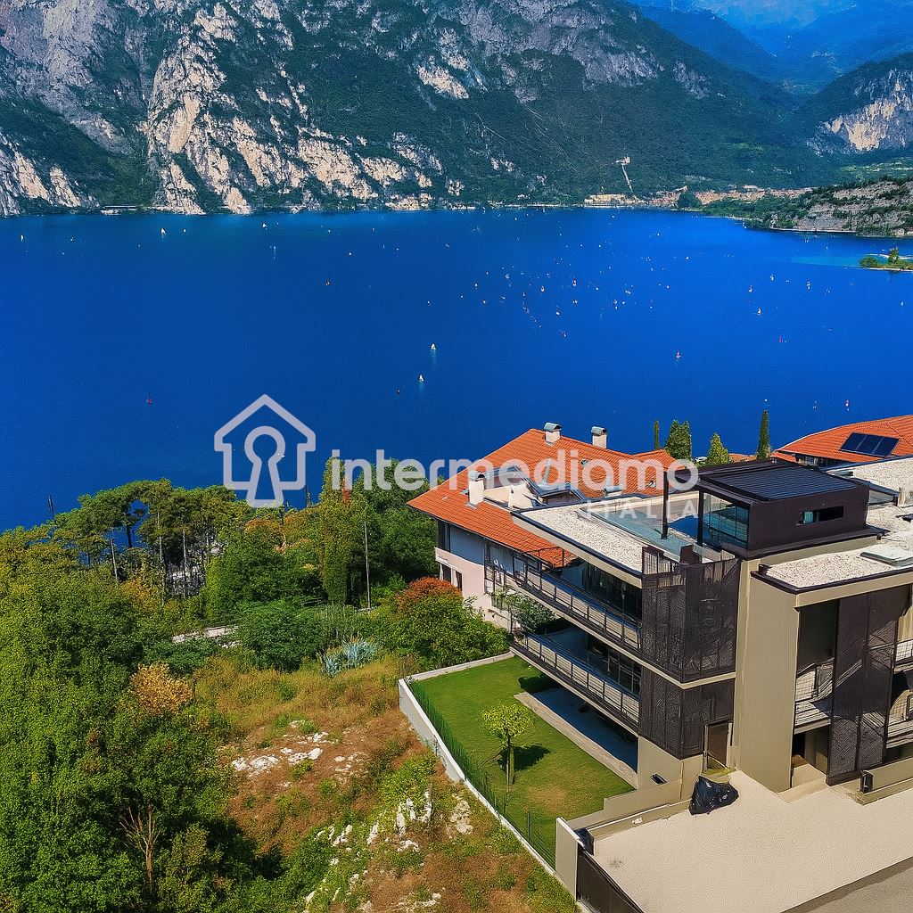 RESIDENZA MEDITERRANEA - ULTIMO TRILOCALE CON GIARDINO ESCLUSIVO! - Appartamento Residenziale Nago-Torbole